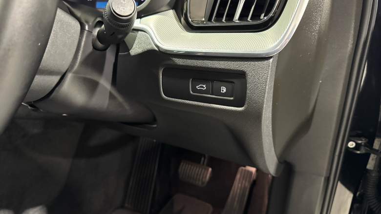 Volvo XC60 2.0 T6 [350] RC PHEV Plus Dark 5dr AWD Geartronic Estate